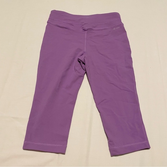 Nike Dri Fit Capri Leggings Womens Size Medium - Picture 9 of 14